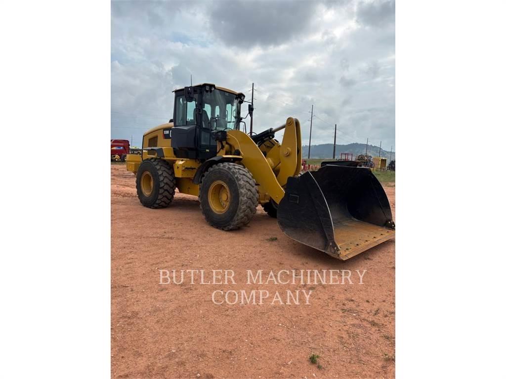 CAT 938M Kolesni nakladalci