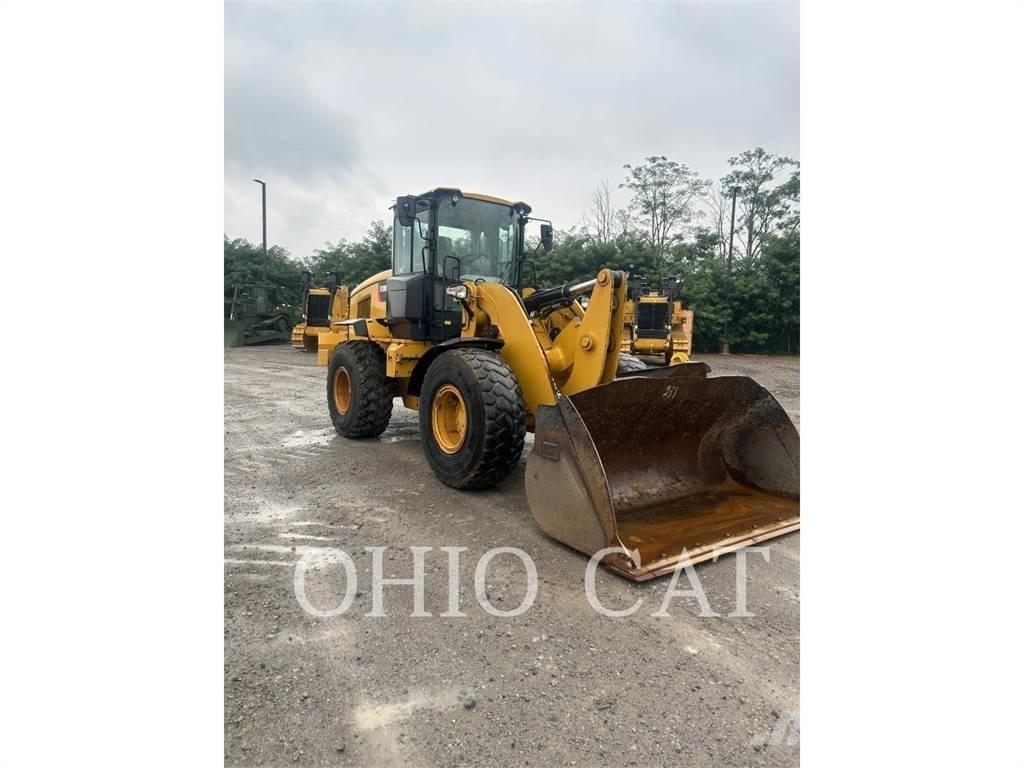 CAT 938M Kolesni nakladalci