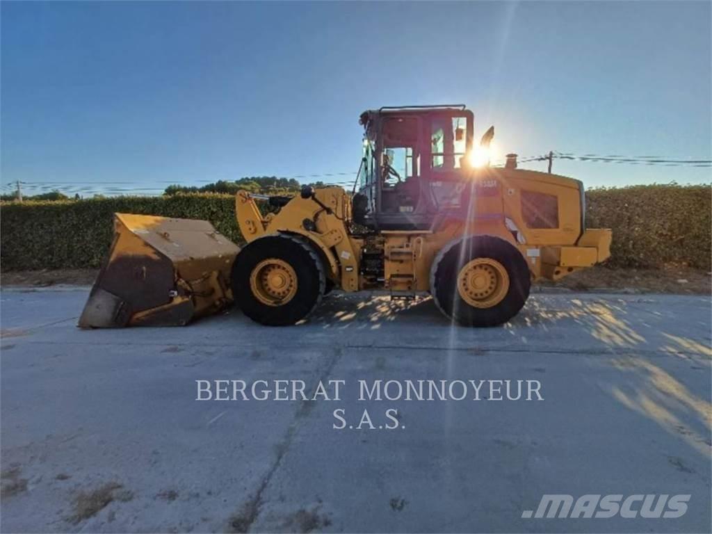 CAT 938M Kolesni nakladalci