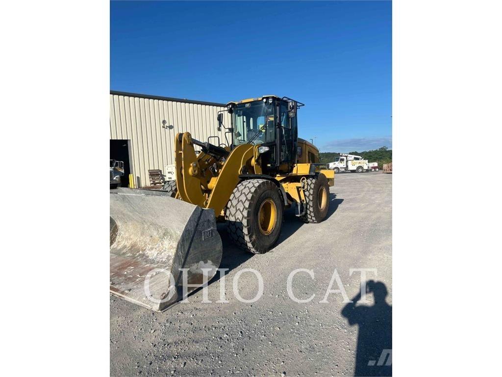 CAT 938M Kolesni nakladalci