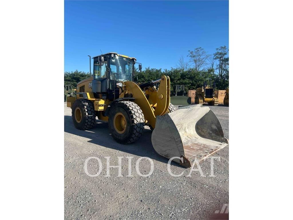 CAT 938M Kolesni nakladalci