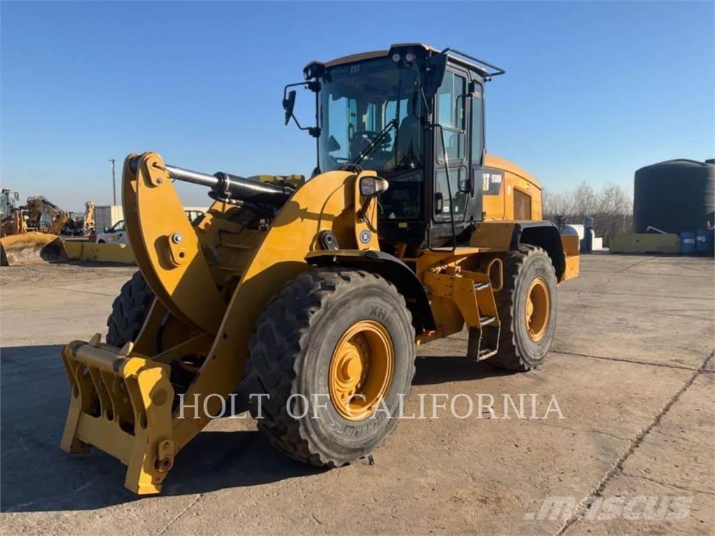 CAT 938M Kolesni nakladalci