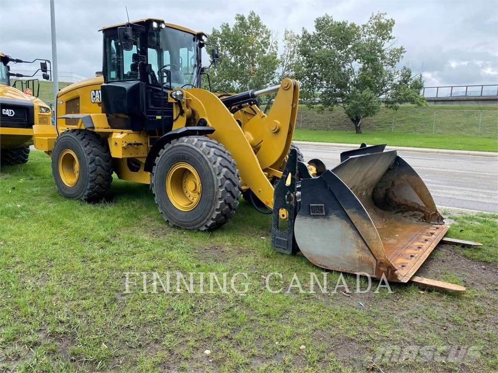 CAT 938M Kolesni nakladalci