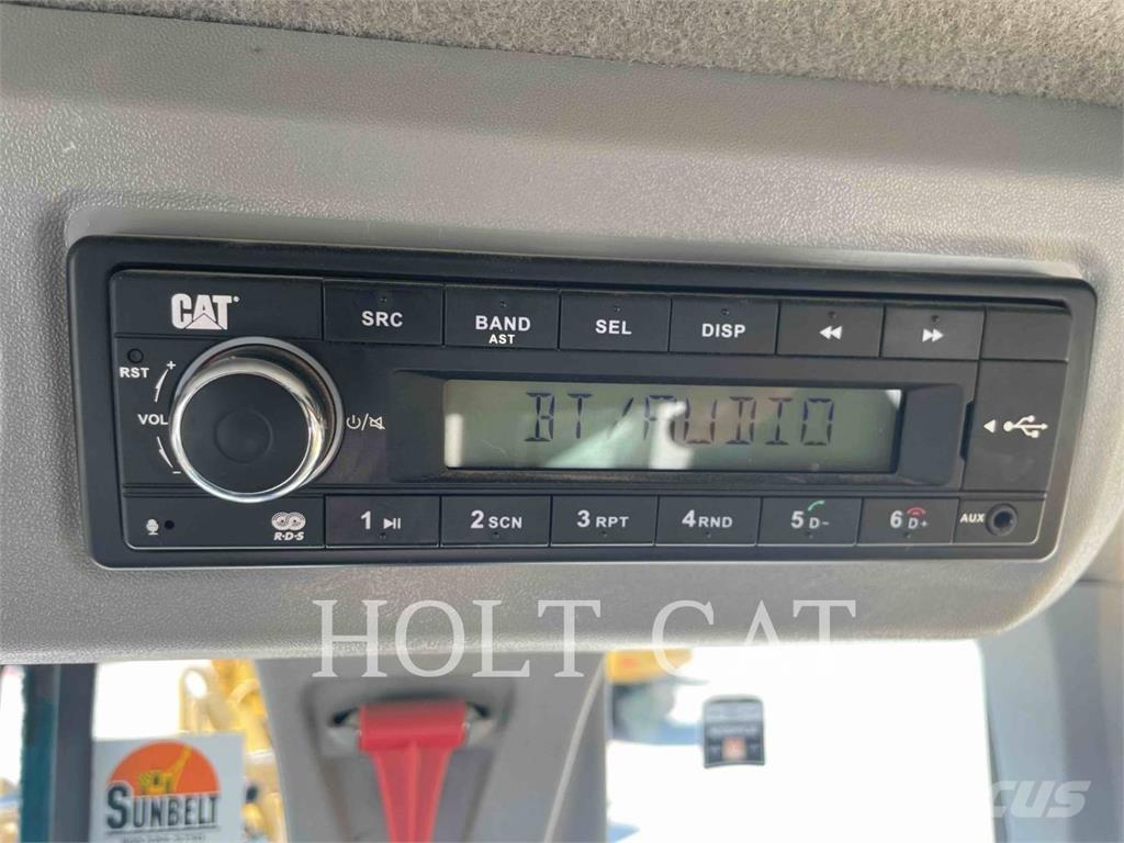 CAT 938M Kolesni nakladalci