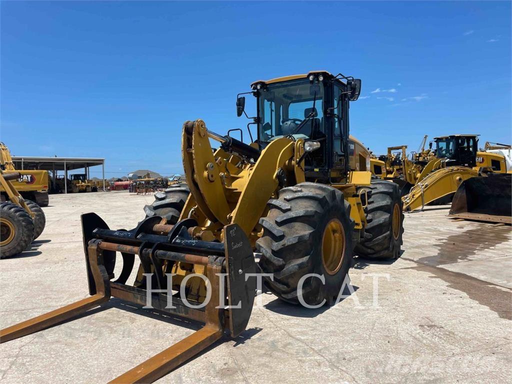 CAT 938M Kolesni nakladalci