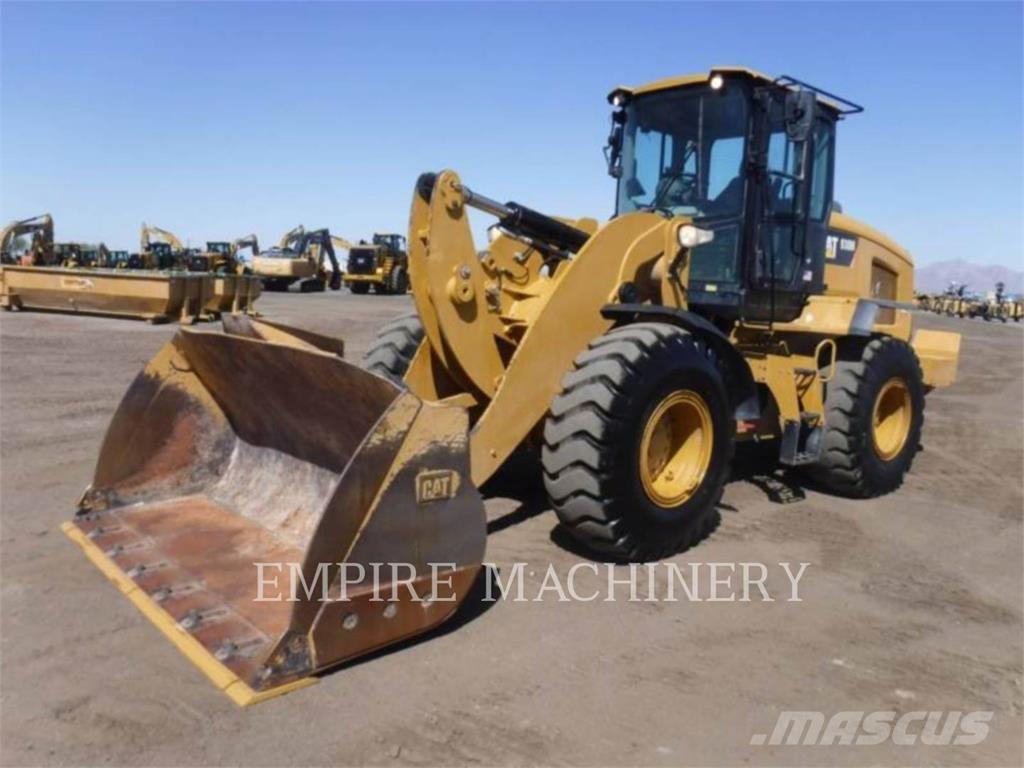 CAT 938M Kolesni nakladalci