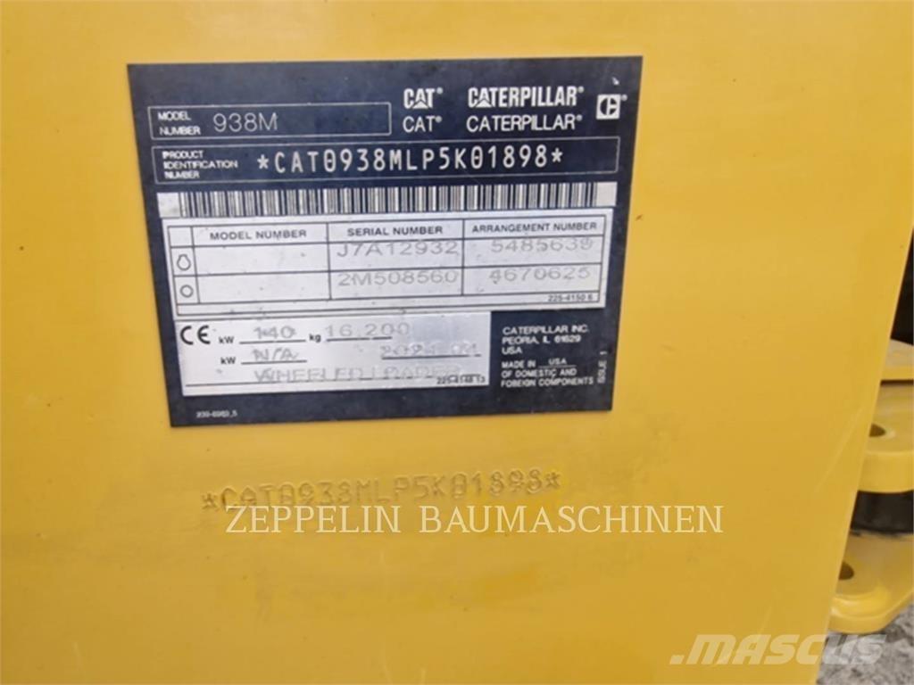 CAT 938M Kolesni nakladalci