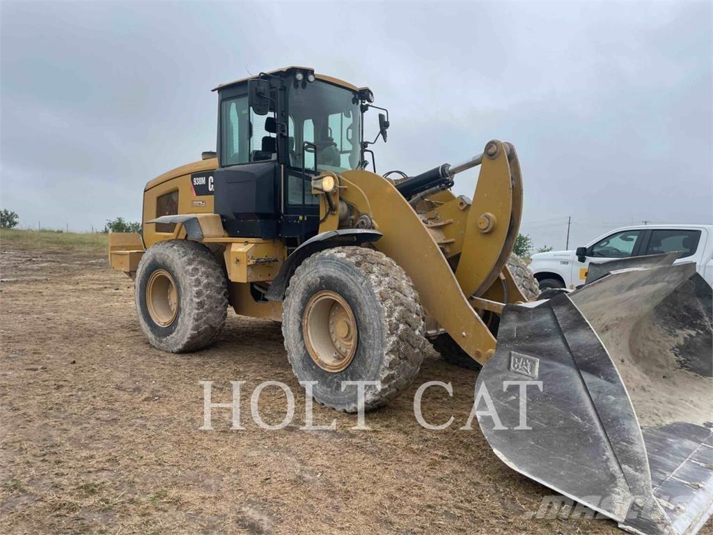 CAT 938M Kolesni nakladalci