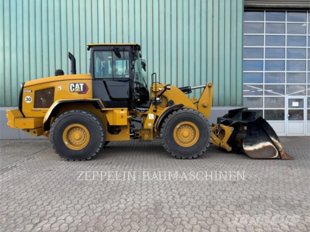 CAT 938M Kolesni nakladalci