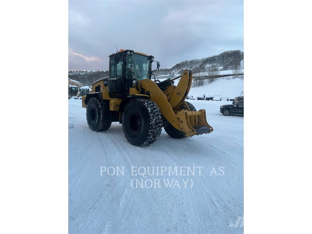 CAT 938M Kolesni nakladalci