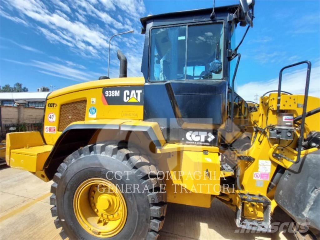 CAT 938M Kolesni nakladalci