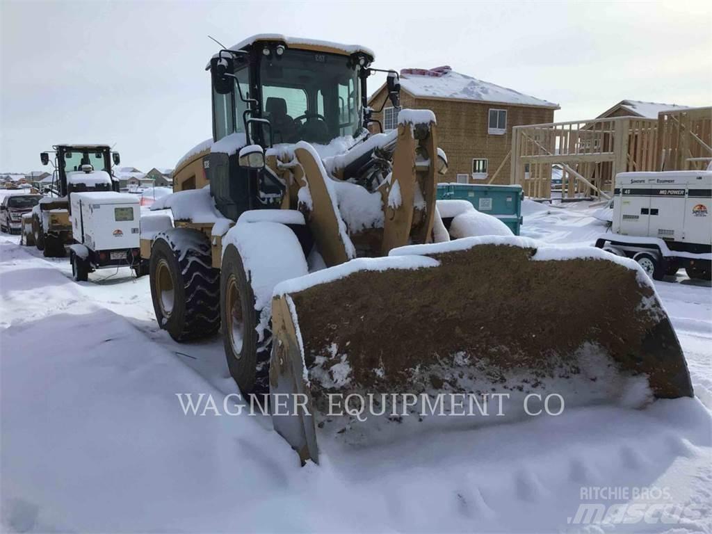 CAT 938M Kolesni nakladalci