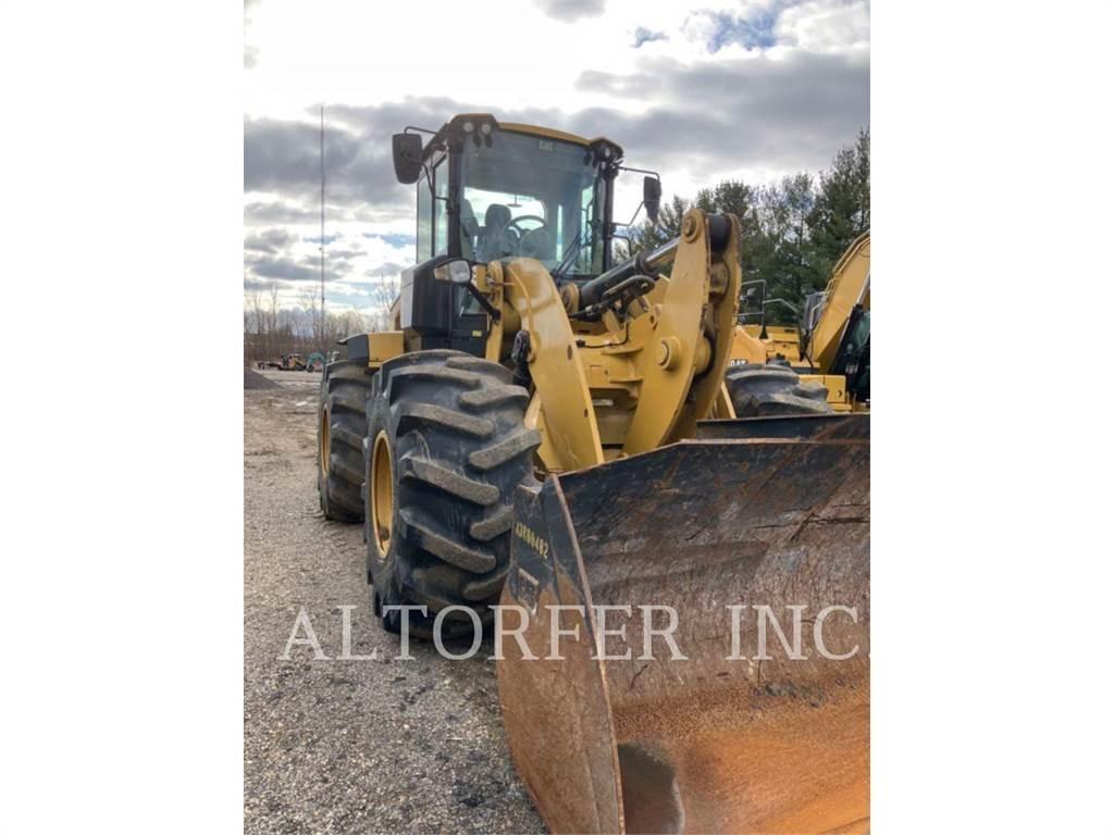 CAT 938M Kolesni nakladalci