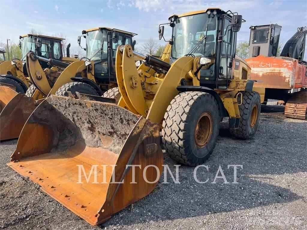 CAT 938M 2V Kolesni nakladalci