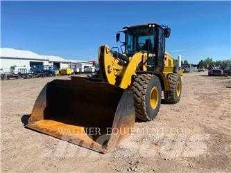 CAT 938M FC Kolesni nakladalci