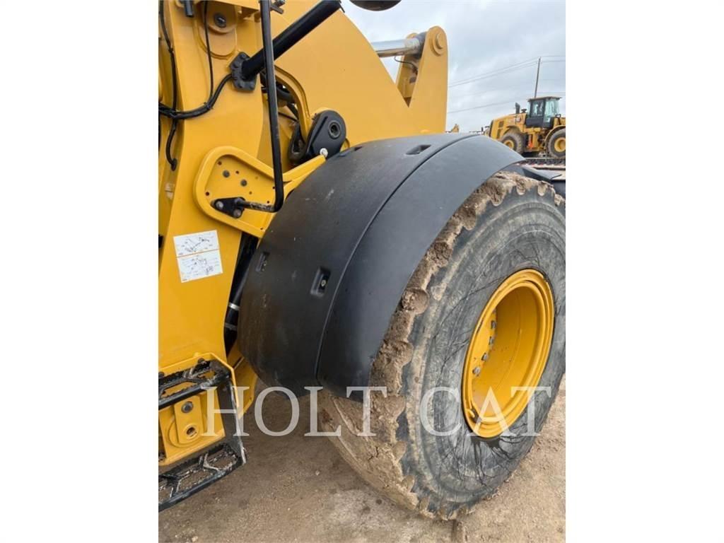 CAT 938M QC Kolesni nakladalci