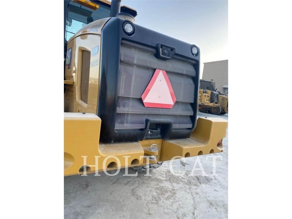CAT 938M QC Kolesni nakladalci