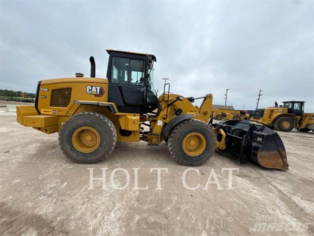 CAT 938M QC Kolesni nakladalci
