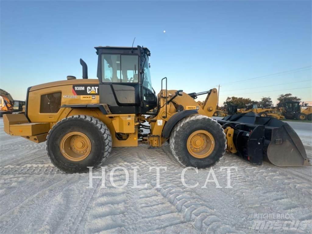 CAT 938M QC Kolesni nakladalci