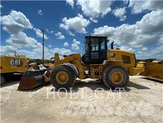 CAT 938M QC Kolesni nakladalci