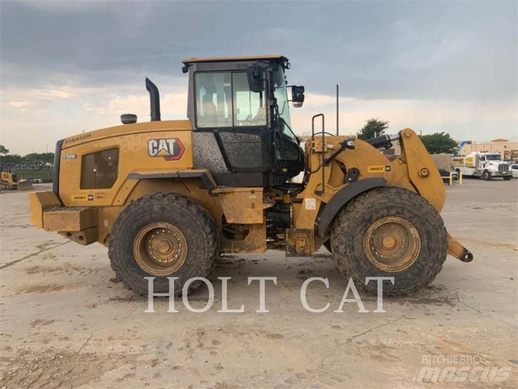 CAT 938M QC Kolesni nakladalci