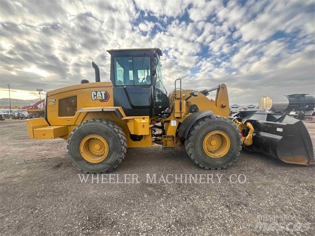 CAT 938M QC Kolesni nakladalci