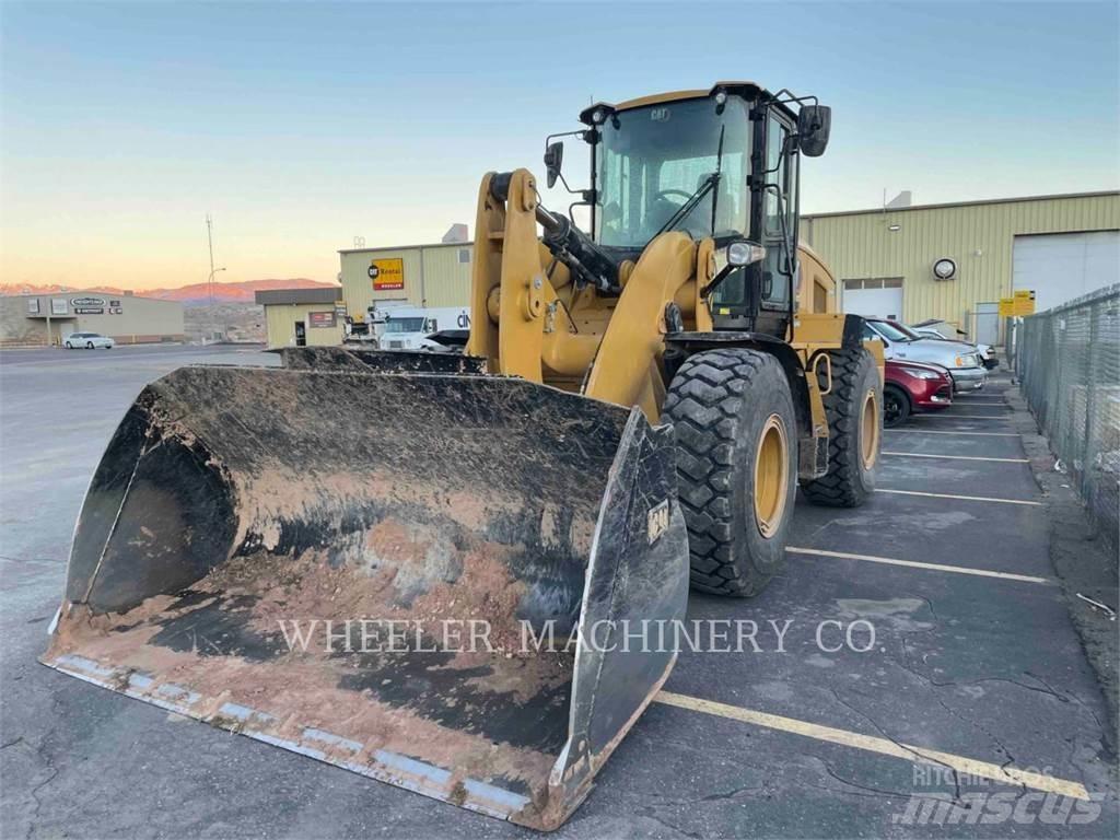 CAT 938M QC Kolesni nakladalci