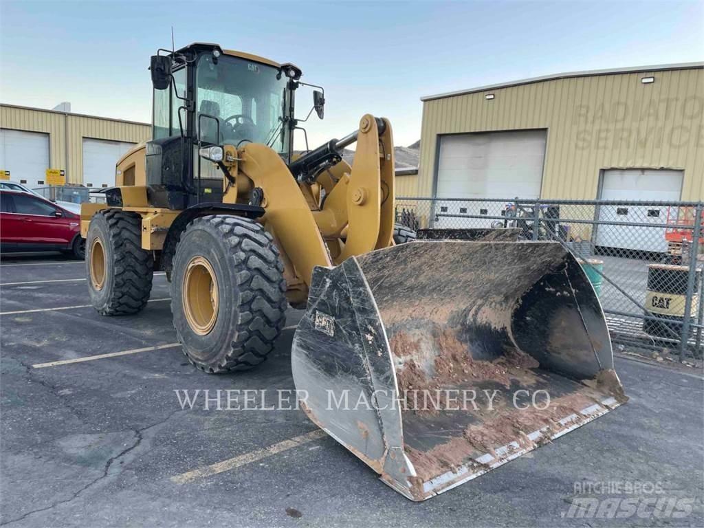 CAT 938M QC Kolesni nakladalci