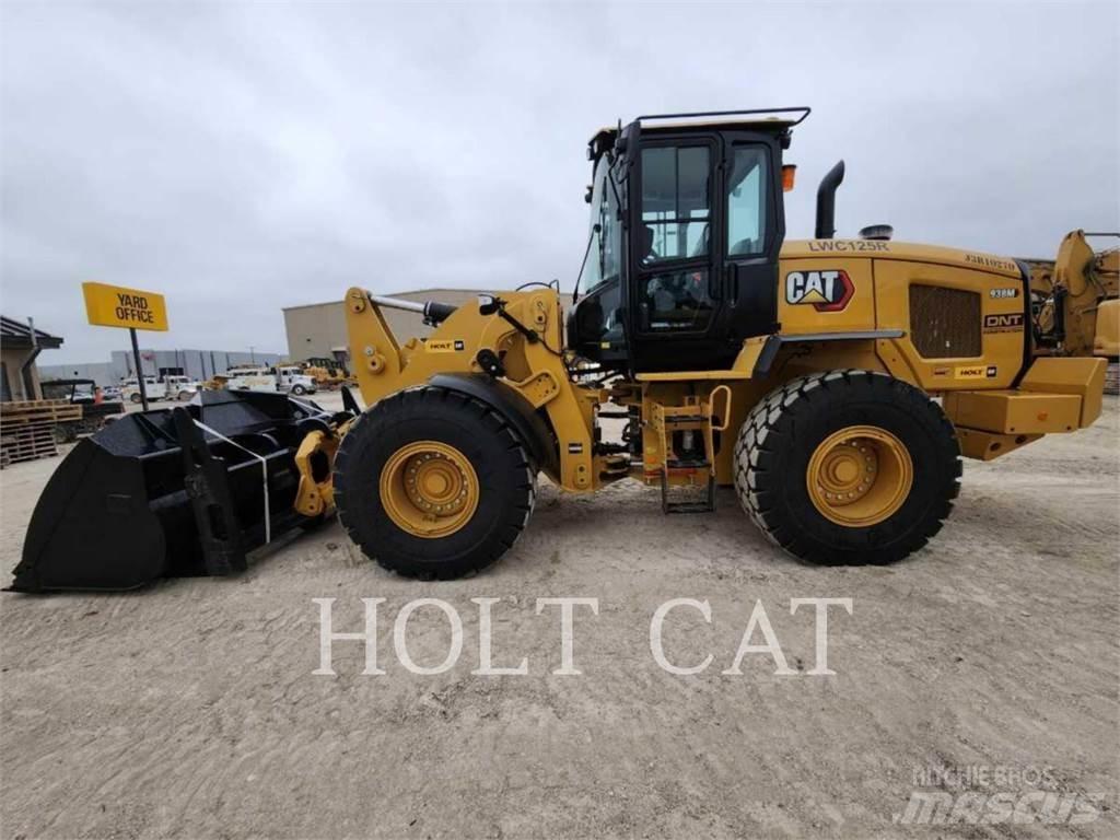 CAT 938M QC Kolesni nakladalci