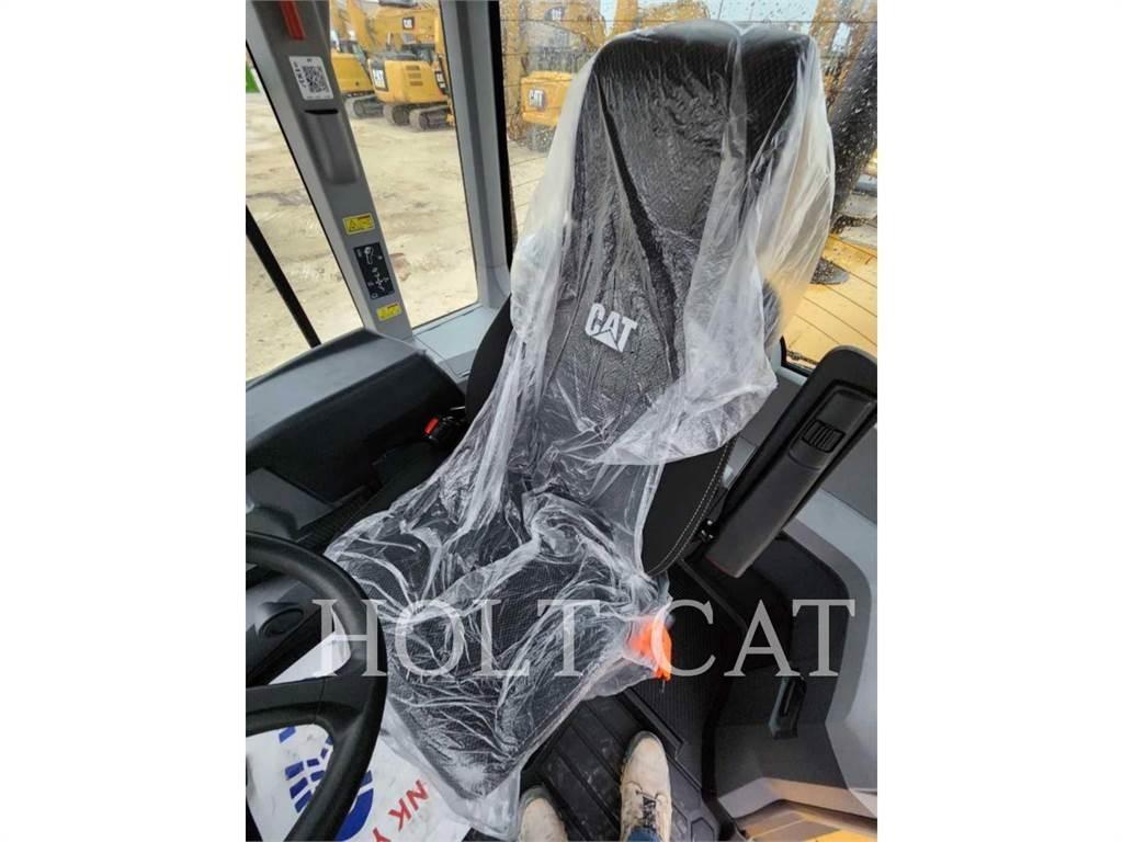 CAT 938M QC Kolesni nakladalci
