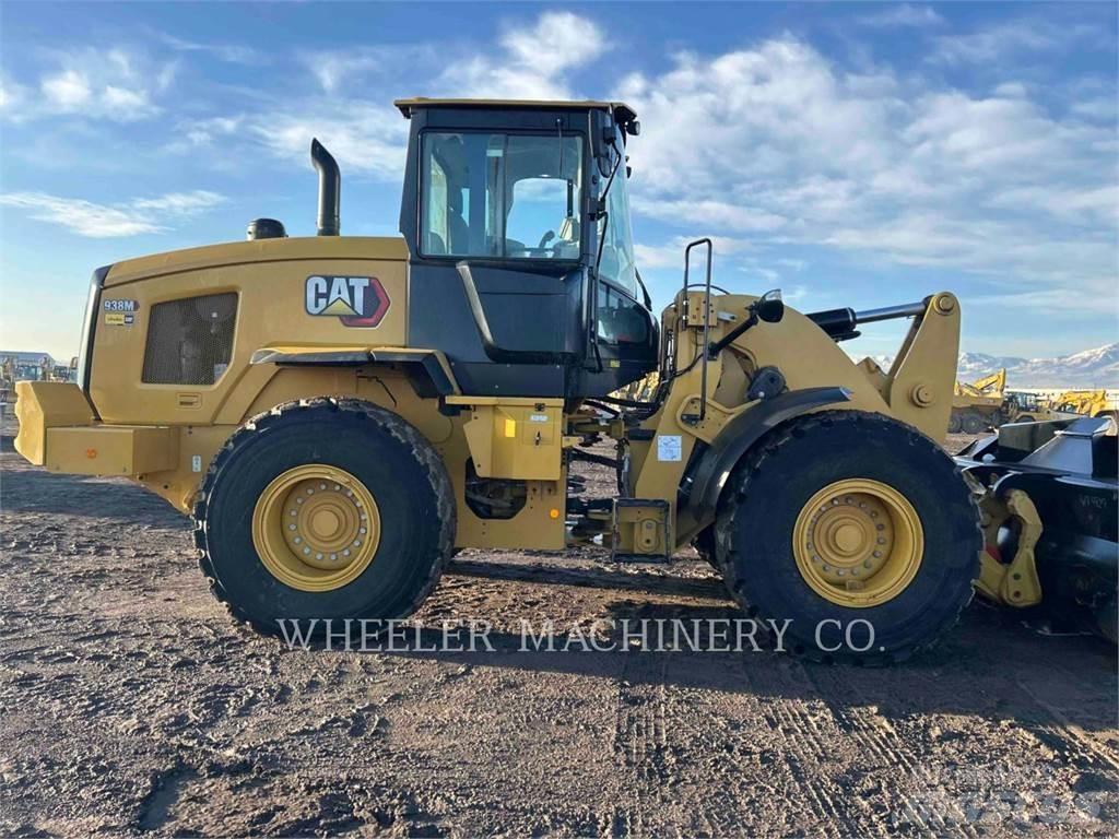 CAT 938M QC Kolesni nakladalci
