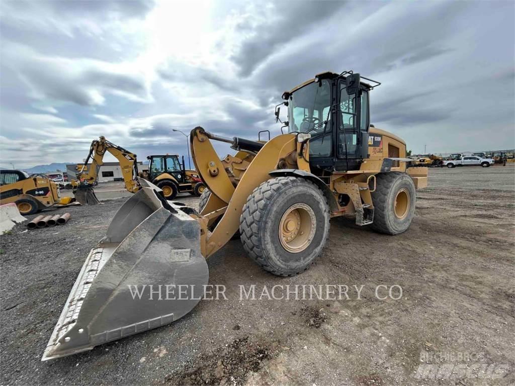 CAT 938M QC Kolesni nakladalci