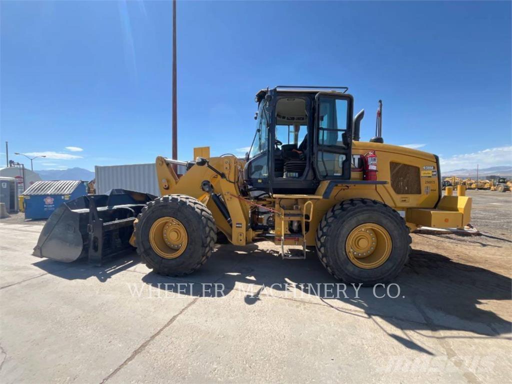 CAT 938M QC Kolesni nakladalci