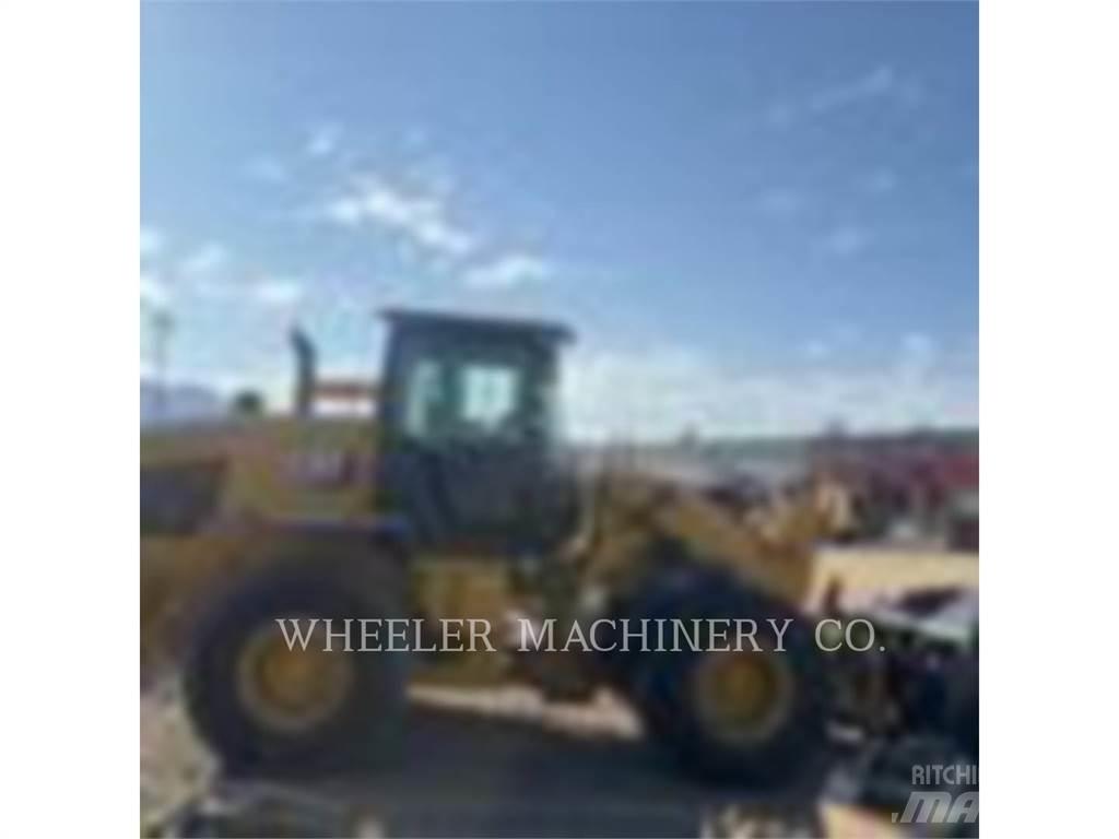 CAT 938M QC 3V Kolesni nakladalci