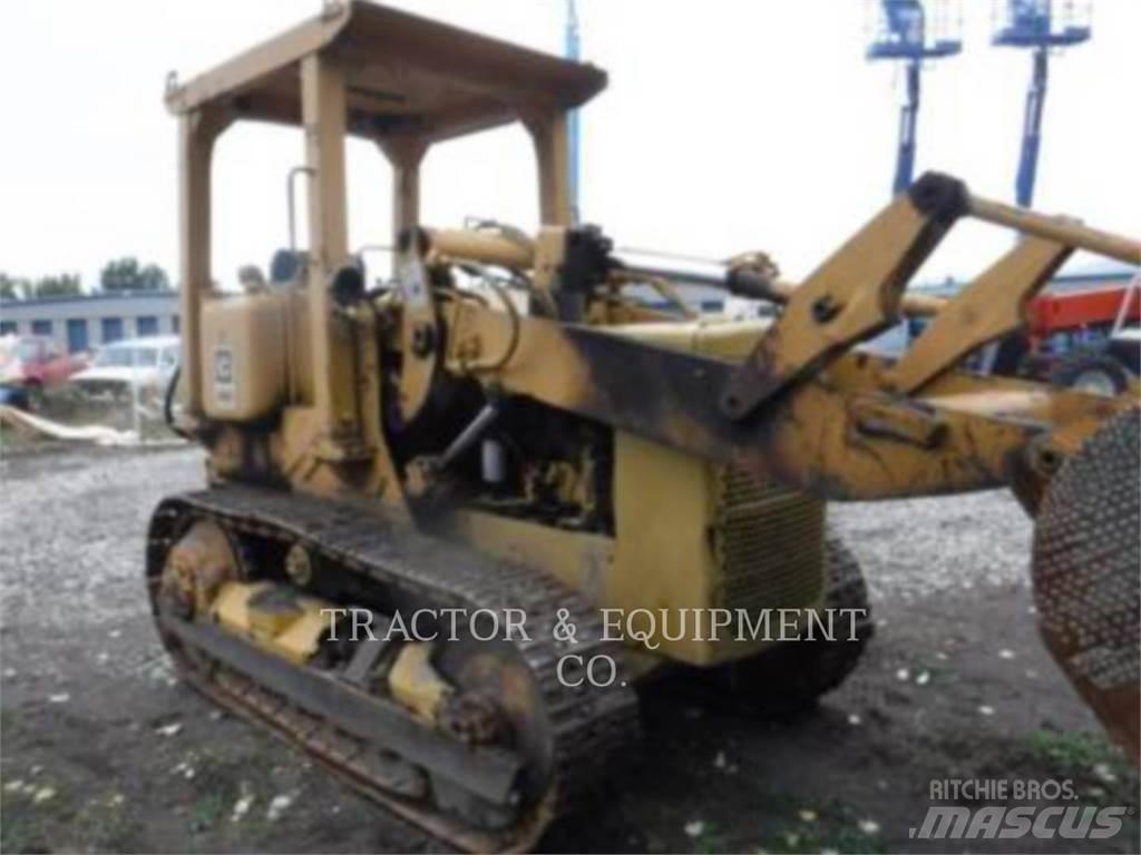 CAT 941B Buldožerji goseničarji