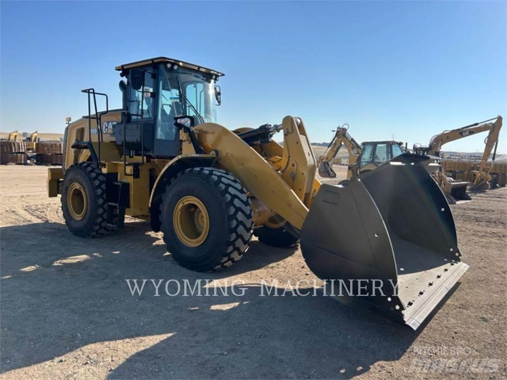 CAT 950 Kolesni nakladalci