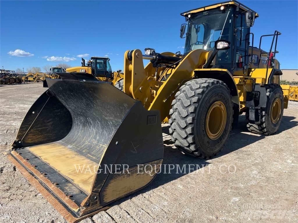 CAT 950 Kolesni nakladalci