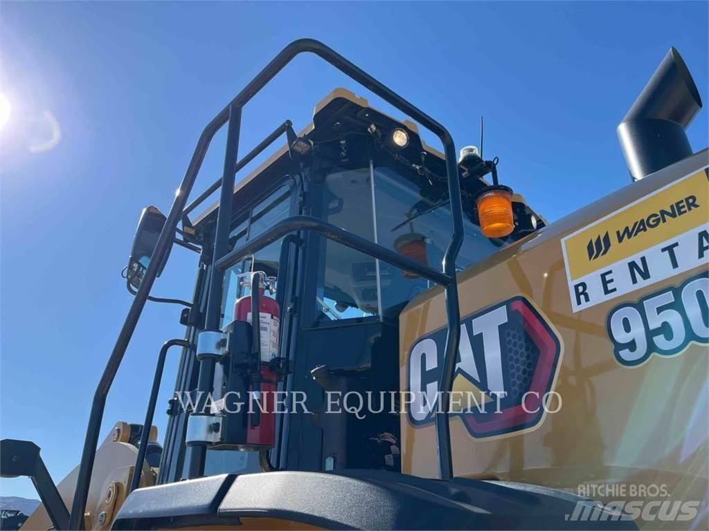CAT 950 Kolesni nakladalci