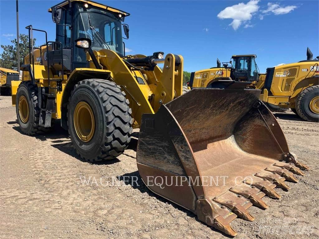 CAT 950 Kolesni nakladalci