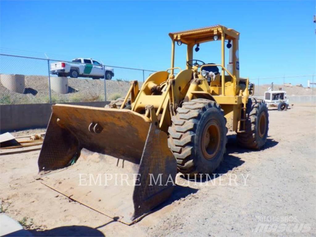 CAT 950 Kolesni nakladalci