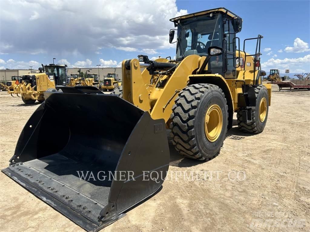 CAT 950 Kolesni nakladalci