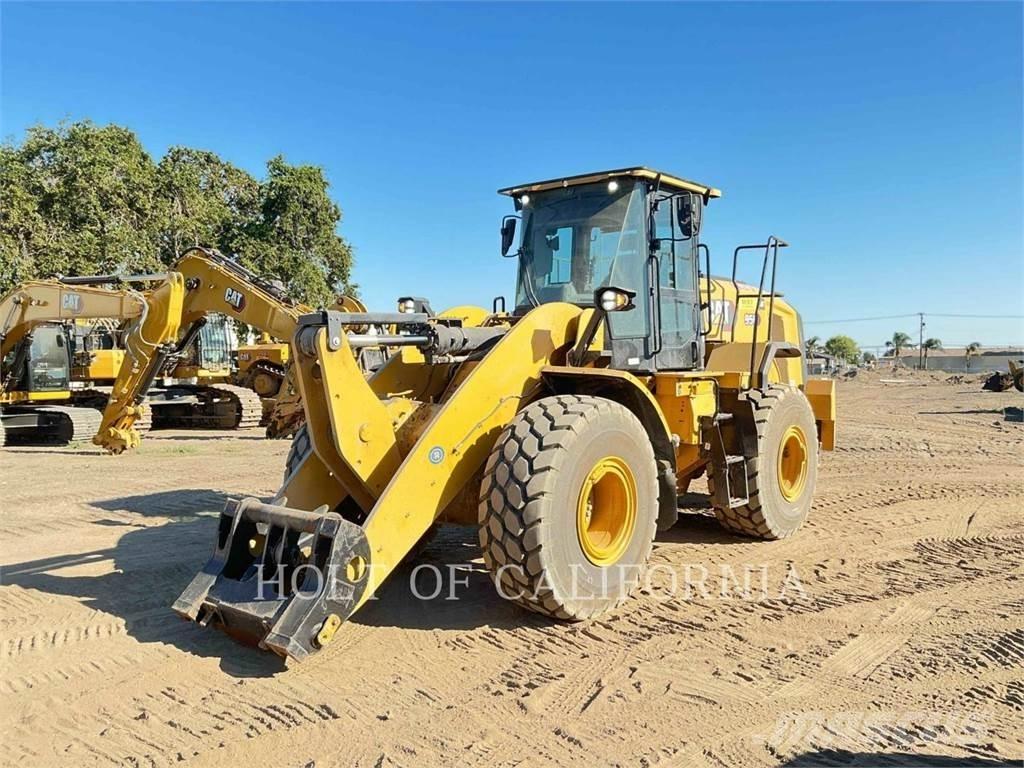 CAT 950 Kolesni nakladalci