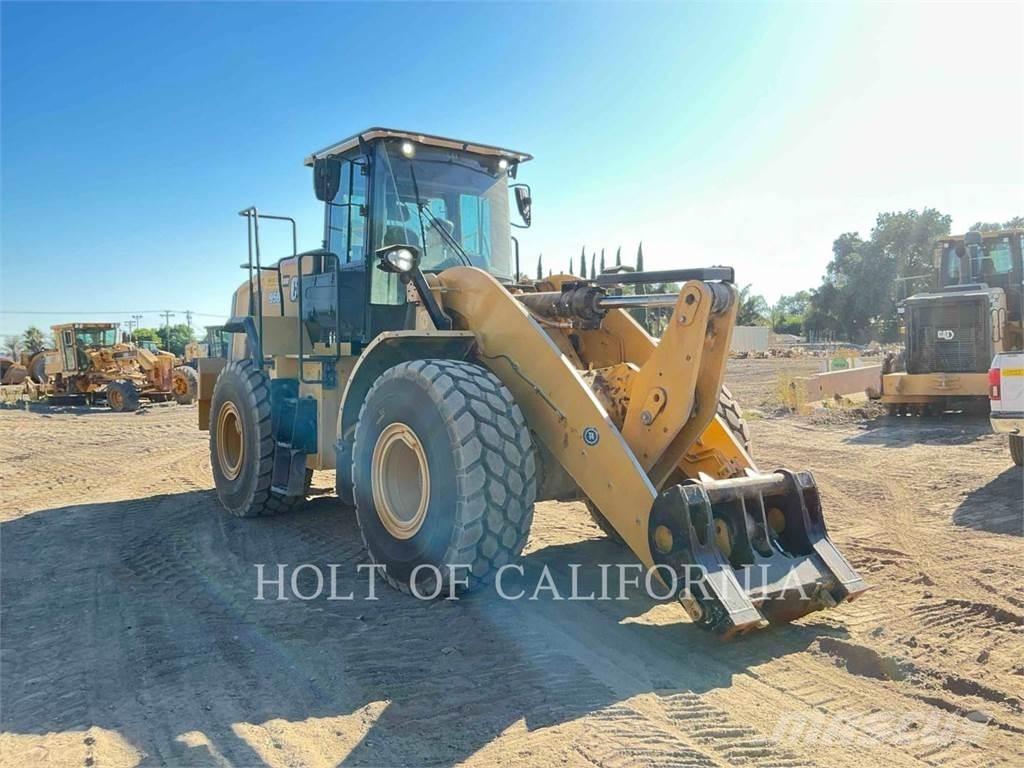 CAT 950 Kolesni nakladalci