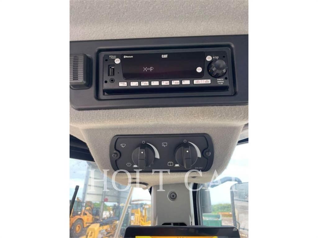 CAT 950 Kolesni nakladalci