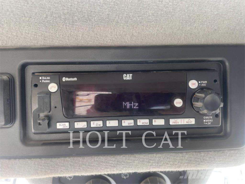 CAT 950 Kolesni nakladalci