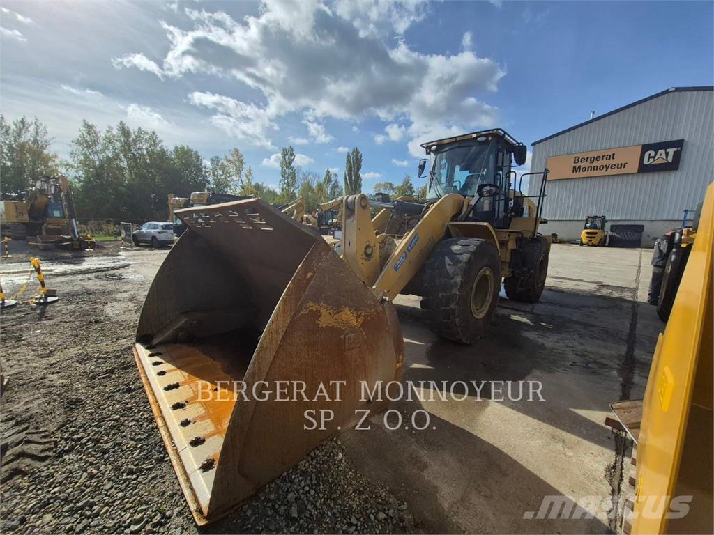 CAT 950 Kolesni nakladalci