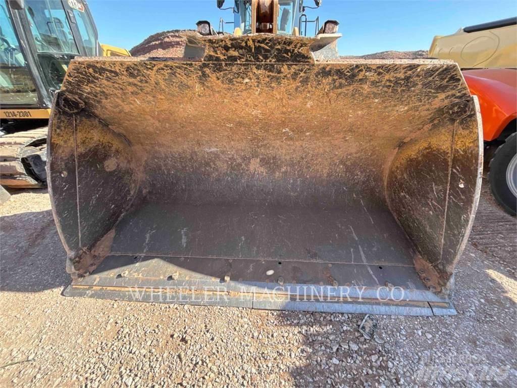CAT 950 QC Kolesni nakladalci