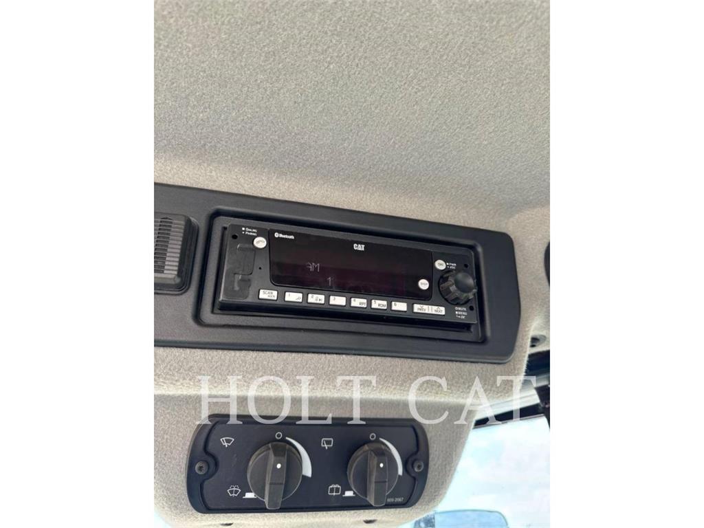 CAT 950 QC Kolesni nakladalci
