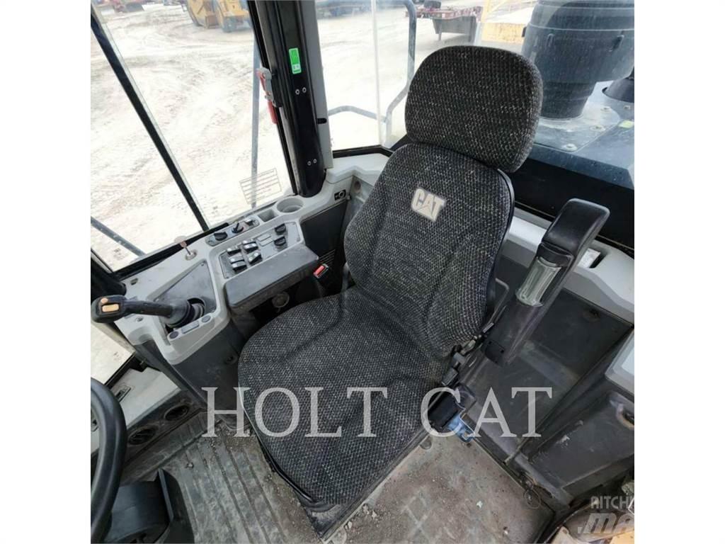 CAT 950GC Kolesni nakladalci