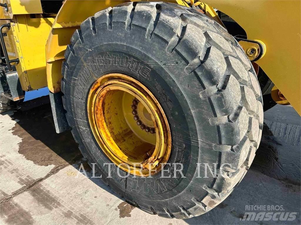 CAT 950GC Kolesni nakladalci